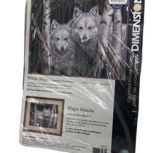 Dimensions WOLF Counted Cross-Stitch Kit White Magic #35035 -Vintage 2000